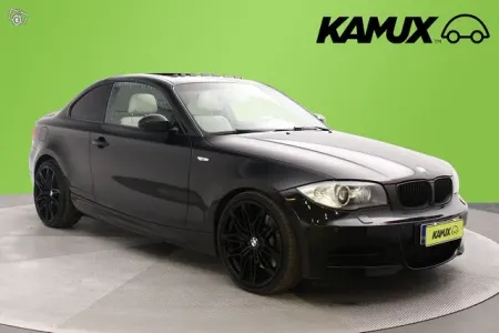 BMW 135 A E82 Coupé / Lohko+sisä / Proffa Navi / Adapt.Valot / Vakkari / Kattoluukku / Tutkat /